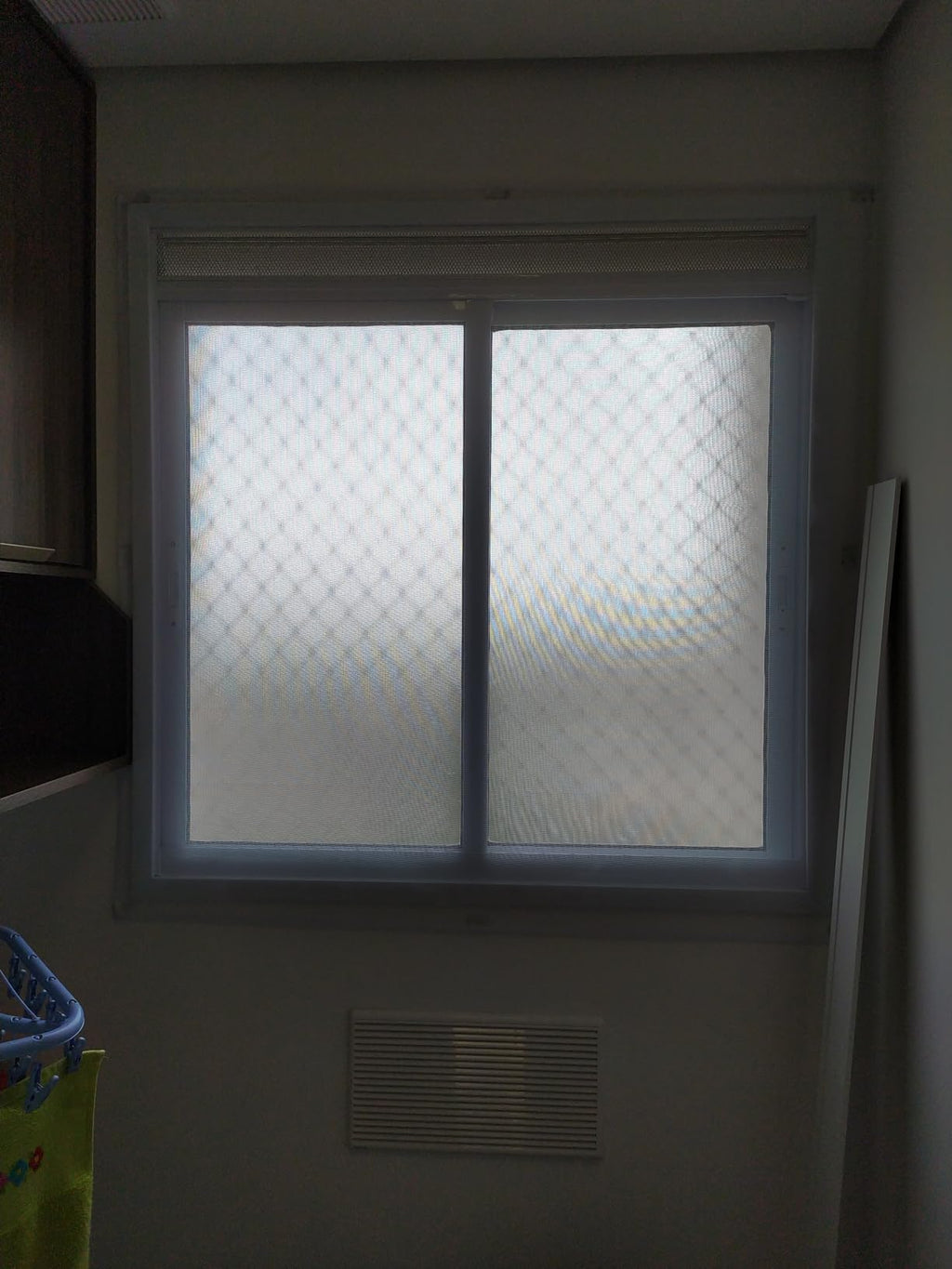 Tela Mosquiteira para Janela Removível Branca Energy Express