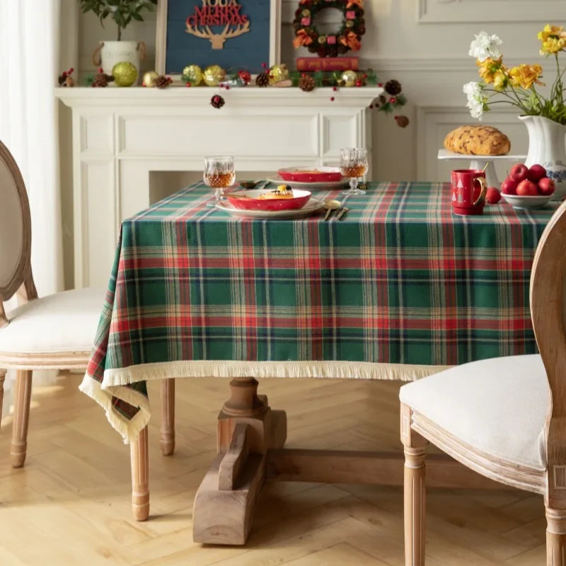 Toalha de Mesa Xadrez Natalina com Borda em Franja – Decoração de Natal Energy Express